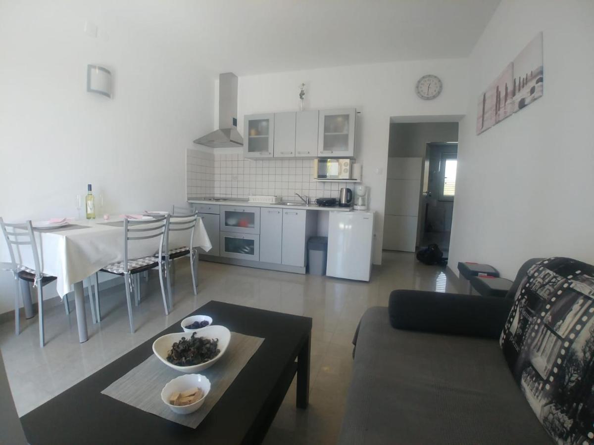 Apartamento Lana Apartman Medulin Exterior foto