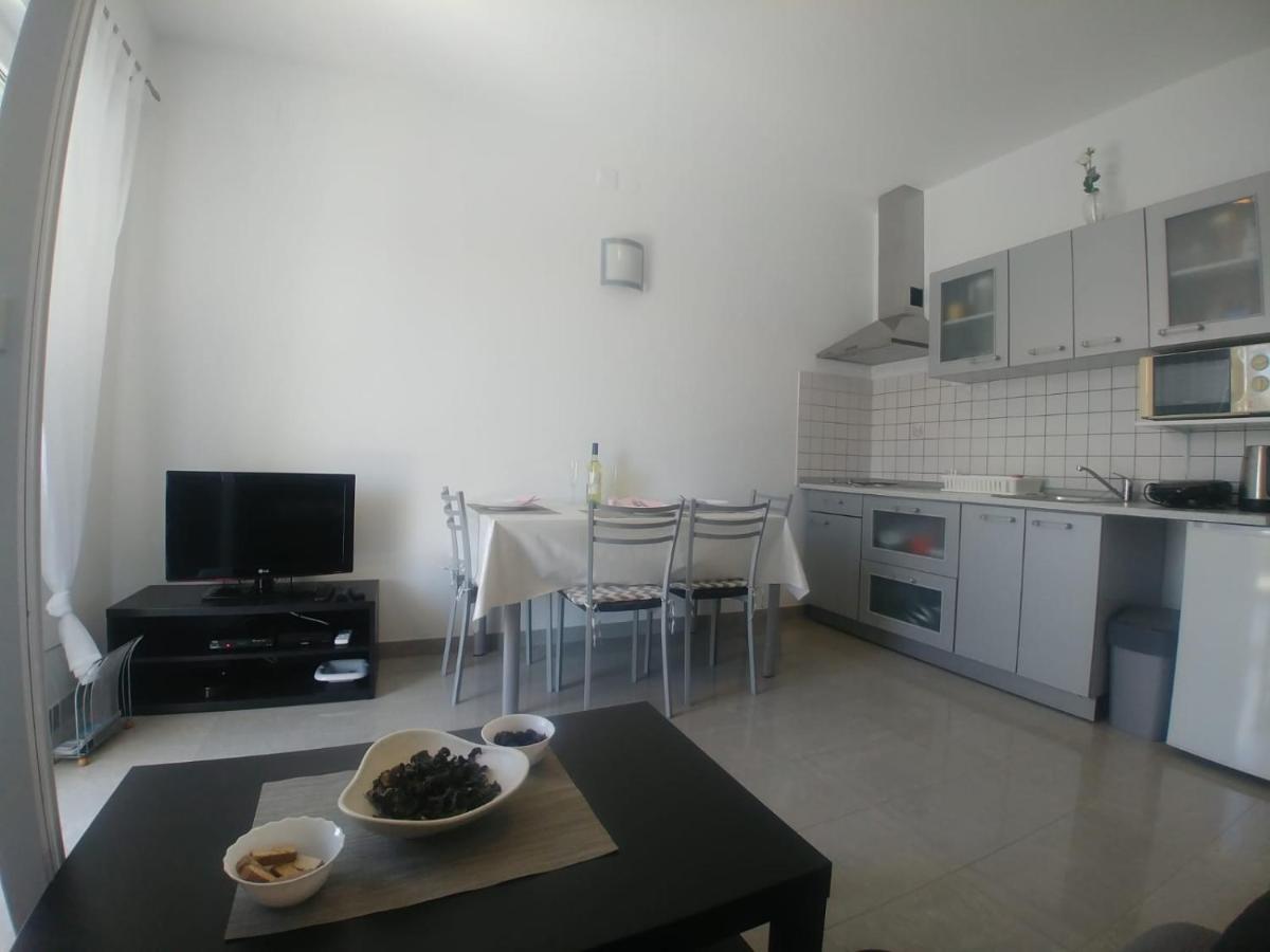 Apartamento Lana Apartman Medulin Exterior foto
